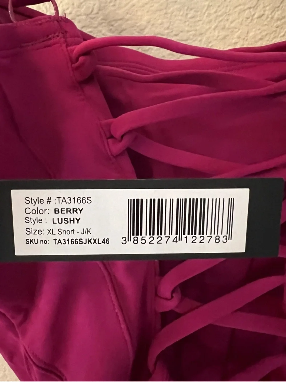 TA3 | NWT Lushy XL Short Full Coverage Cup size J/K in Berry